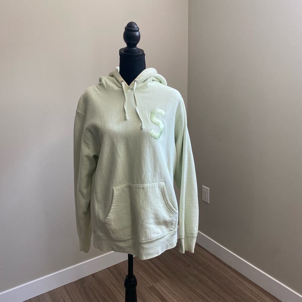 Supreme S hoodie